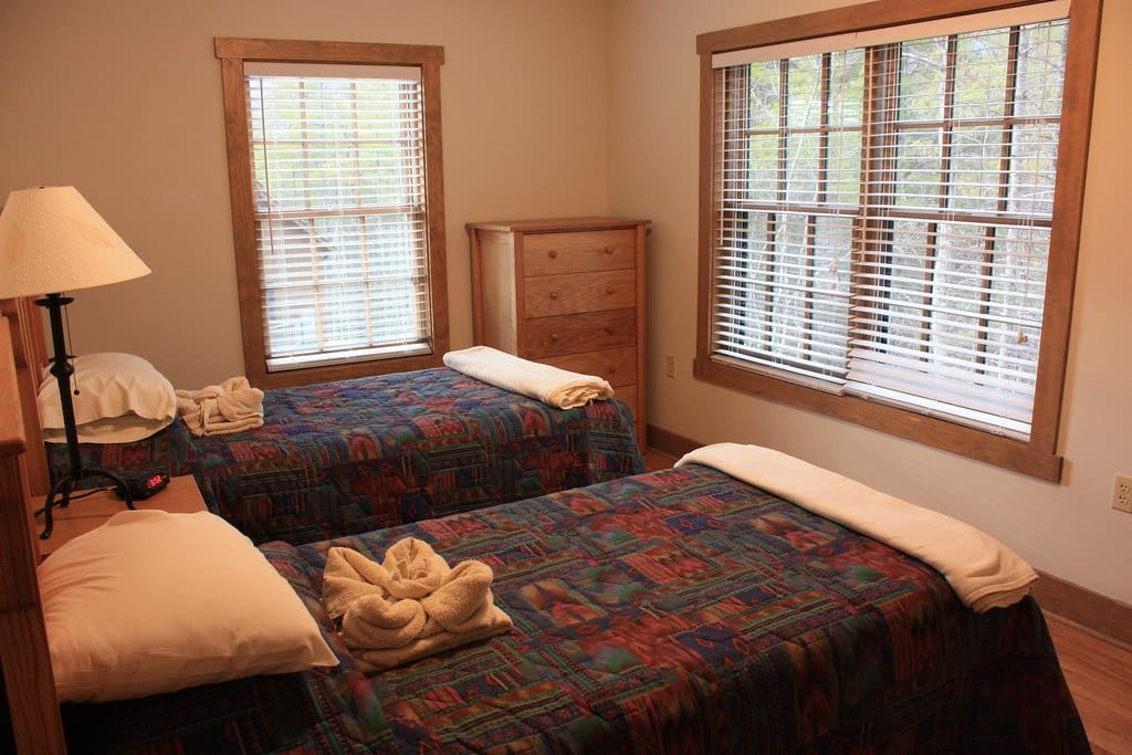 One-Bedroom Apartment — Three Single Beds