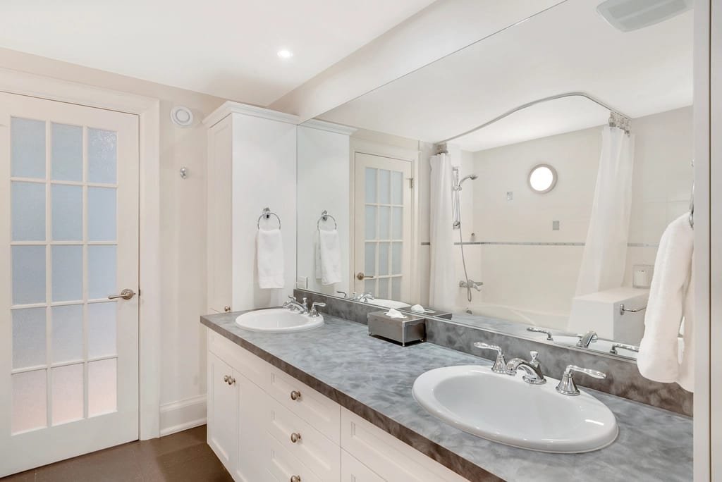 Private bathroom